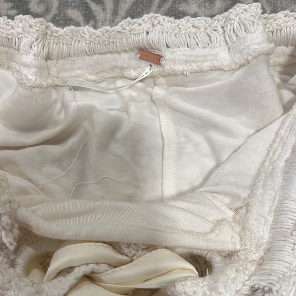 Free People Crochet Bellbottom Pants, size XS - Picture 6 of 9